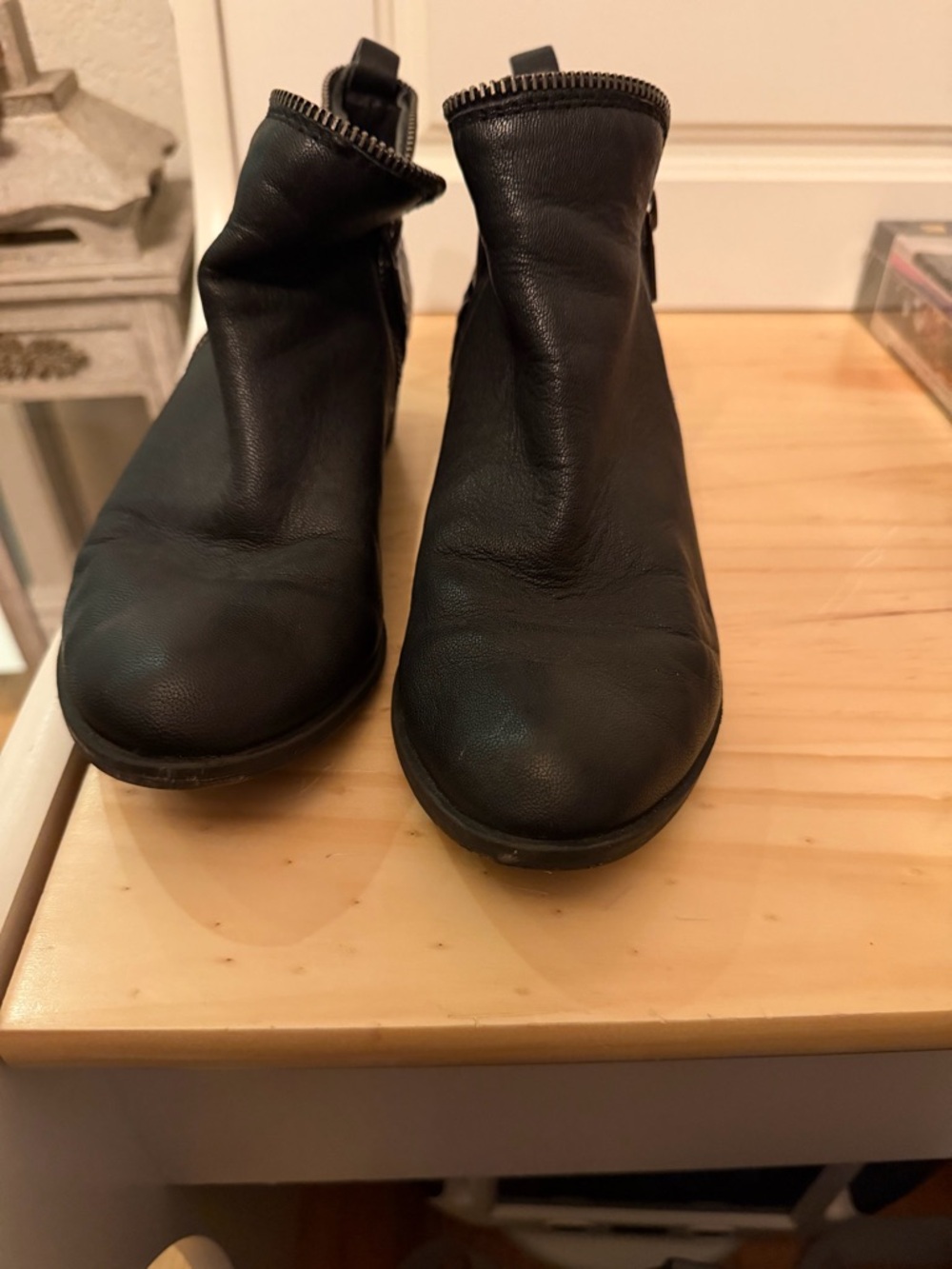 Lucky Brand Bartalino women's size 6.5M quilted black leather double zip Boots - Picture 3 of 5